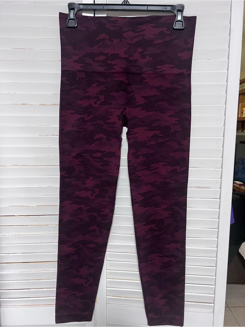 SPANX Women's Plum Camo High-Rise Leggings